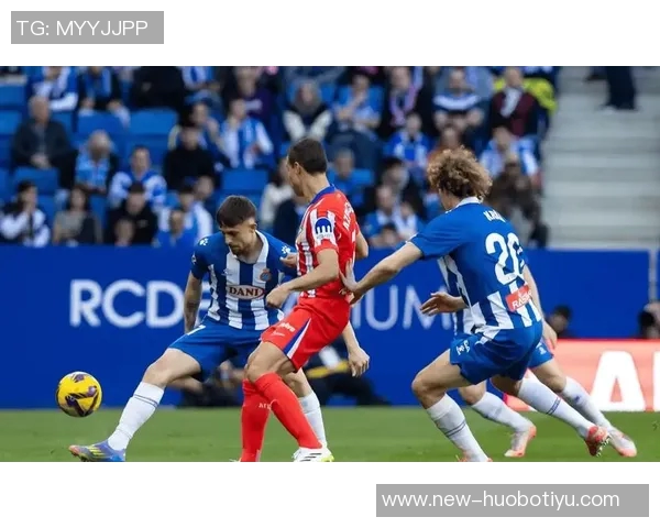 西甲周六重磅对决埃尔南德斯执法贝蒂斯迎战巴萨