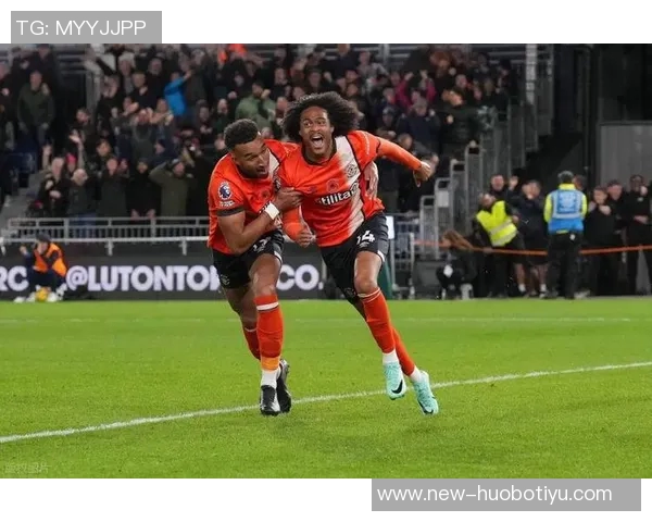 25岁华裔球员陈达毅庆祝库拉索晋级世界杯选择的重要性引发热议 25岁华裔球员陈达毅庆祝库拉索晋级世界杯选择的重要性引发热议