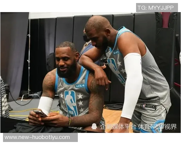 詹姆斯对保罗与快船纠葛发表看法称与自己无关不便评论