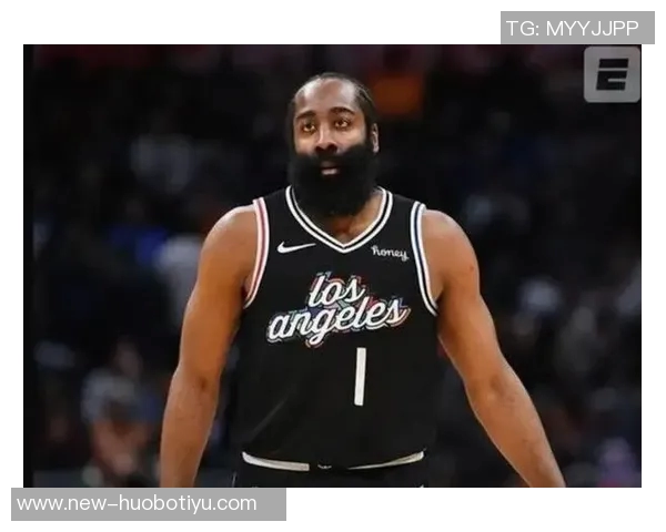 哈登生涯得分逼近28000分即将成为NBA历史第11位28000分先生